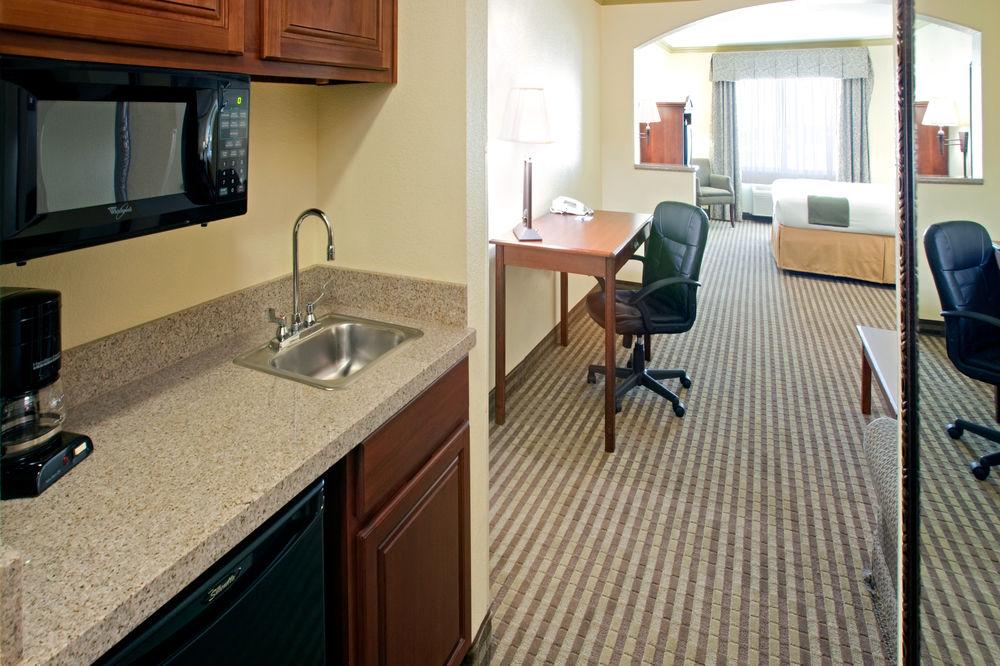 Holiday Inn Express Lake Worth Nw Loop 820 By Ihg Форт-Уэрт Экстерьер фото